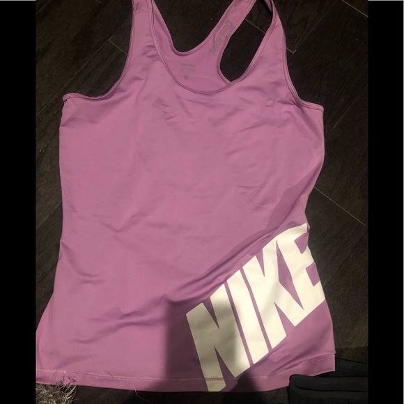 Nike pro tank top - Picture 2 of 2
